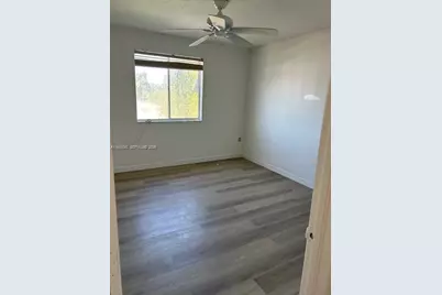 37 W 11th St #203, Hialeah, FL 33010 - Photo 4