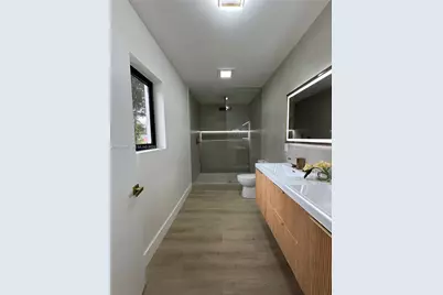 15411 NE 10th Ave, North Miami Beach, FL 33162 - Photo 20