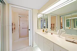 7780 Trent Dr, Tamarac, FL 33321 - Photo 18