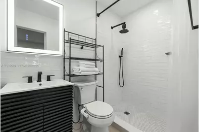 3260 NW 9th St, Miami, FL 33125 - Photo 26