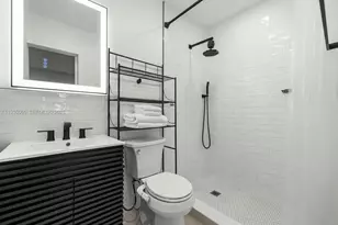 3260 NW 9th St, Miami, FL 33125 - Photo 26