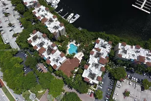 19555 E Country Club Dr, Aventura, FL 33180 - Photo 36