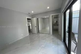 575 NE 179th Dr, North Miami Beach, FL 33162 - Photo 14