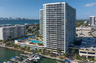 7601 E Treasure Dr, North Bay Village, FL 33141 - Photo 50