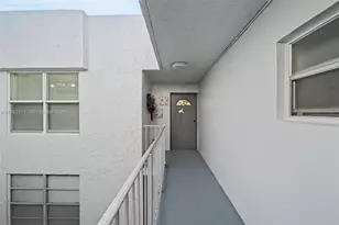 9440 Live Oak Pl, Davie, FL 33324 - Photo 2