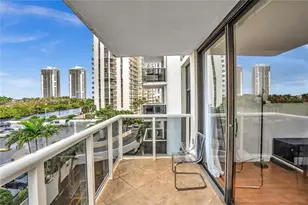 3675 N Country Club Dr, Aventura, FL 33180 - Photo 22