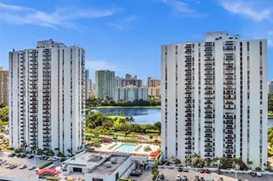 3675 N Country Club Dr, Aventura, FL 33180 - Photo 60