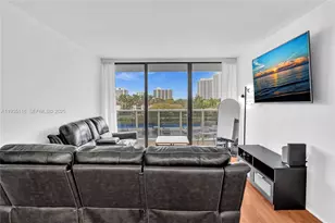 3675 N Country Club Dr, Aventura, FL 33180 - Photo 16