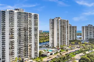 3675 N Country Club Dr, Aventura, FL 33180 - Photo 56