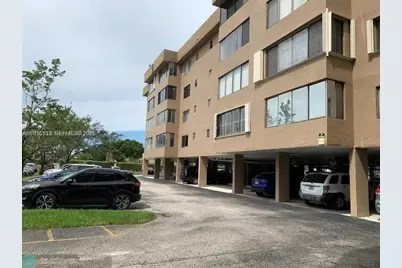 8020 Hampton Blvd #309, North Lauderdale, FL 33068 - Photo 8
