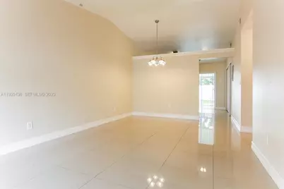 7681 NW 181st Ter, Hialeah, FL 33015 - Photo 4