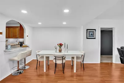 3675 N Country Club Dr #410, Aventura, FL 33180 - Photo 10