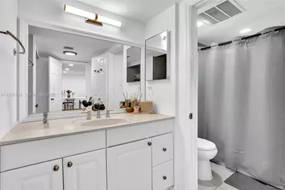 3675 N Country Club Dr #410, Aventura, FL 33180 - Photo 32