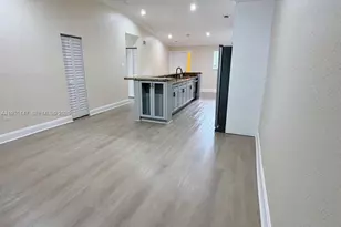 10722 La Placida Dr, Coral Springs, FL 33065 - Photo 2