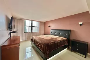 2401 S Ocean Dr, Hollywood, FL 33019 - Photo 18