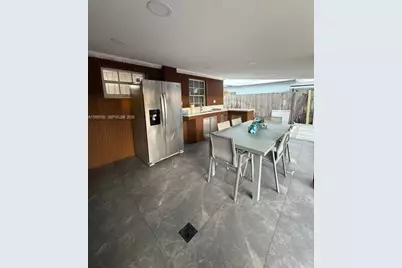 6190 W 14th Ave, Hialeah, FL 33012 - Photo 4