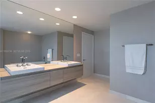 17301 NE Biscayne Blvd, North Miami Beach, FL 33160 - Photo 22
