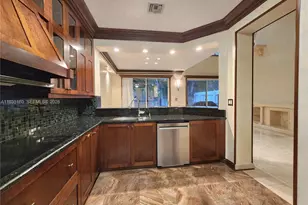 21028 NE 34th Ct, Aventura, FL 33180 - Photo 6