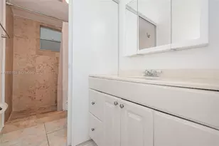 3181 S Ocean Dr, Hallandale Beach, FL 33009 - Photo 26