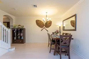 12320 S Village Cir, Davie, FL 33325 - Photo 4