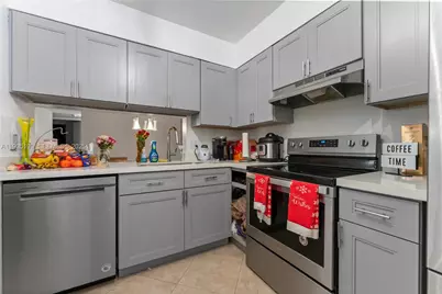 3021 N Oakland Forest Dr #208, Oakland Park, FL 33309 - Photo 6