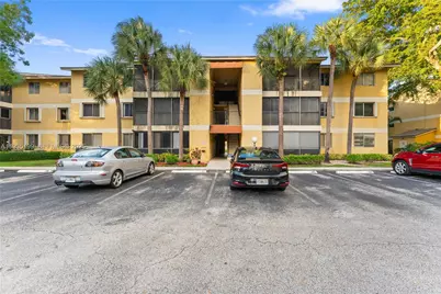 3021 N Oakland Forest Dr #208, Oakland Park, FL 33309 - Photo 1
