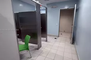 3250 N Palm Aire Dr, Pompano Beach, FL 33069 - Photo 22