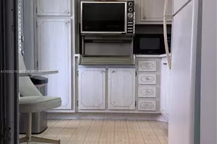 3250 N Palm Aire Dr, Pompano Beach, FL 33069 - Photo 6