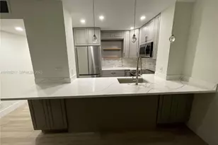 1831 NE 38th St, Oakland Park, FL 33308 - Photo 2