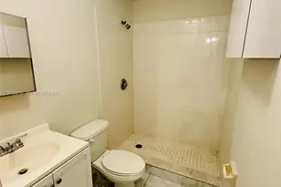 10805 SW 4th St, Sweetwater, FL 33174 - Photo 8