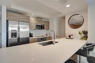 121 NE 34th St, Miami, FL 33137 - Photo 16