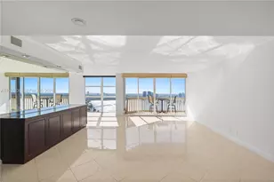1000 W Island Blvd, Aventura, FL 33160 - Photo 6