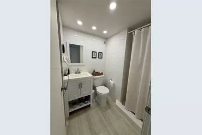 1450 Brickell Bay Dr #907, Miami, FL 33131 - Photo 12