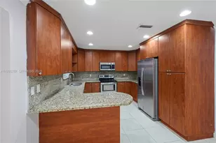 3011 N 74th Ave, Hollywood, FL 33024 - Photo 10