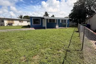 318 NW 30th Terrace, Fort Lauderdale, FL 33311 - Photo 2