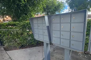 5460 W 21st Ct, Hialeah, FL 33016 - Photo 8