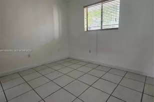 5460 W 21st Ct, Hialeah, FL 33016 - Photo 6