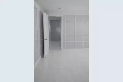 9407 NW 4th Ave, Miami, FL 33150 - Photo 10