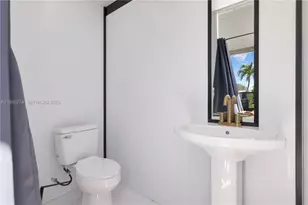 4165 W 5th Ln, Hialeah, FL 33012 - Photo 22