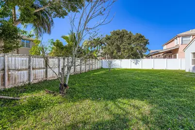 14242 NW 18th Pl, Pembroke Pines, FL 33028 - Photo 26