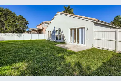 14242 NW 18th Pl, Pembroke Pines, FL 33028 - Photo 28