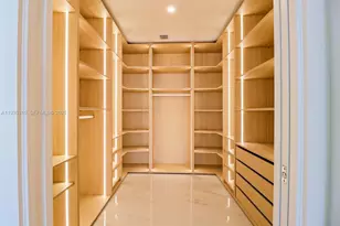 700 NE 24th St, Miami, FL 33137 - Photo 32