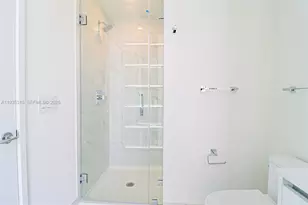 700 NE 24th St, Miami, FL 33137 - Photo 52