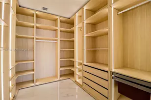 700 NE 24th St, Miami, FL 33137 - Photo 38