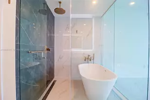 700 NE 24th St, Miami, FL 33137 - Photo 32