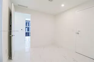 700 NE 24th St, Miami, FL 33137 - Photo 56