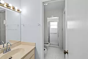 10922 SW 25th St, Miami, FL 33165 - Photo 26