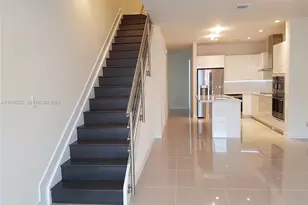 10245 NW 63rd Terrace, Doral, FL 33178 - Photo 4