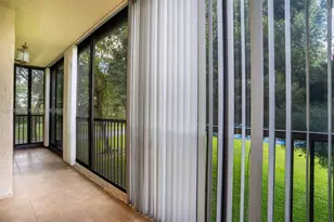 150 S Hollybrook Terrace, Pembroke Pines, FL 33025 - Photo 28