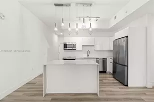 101 Diplomat Pkwy, Hallandale Beach, FL 33009 - Photo 12